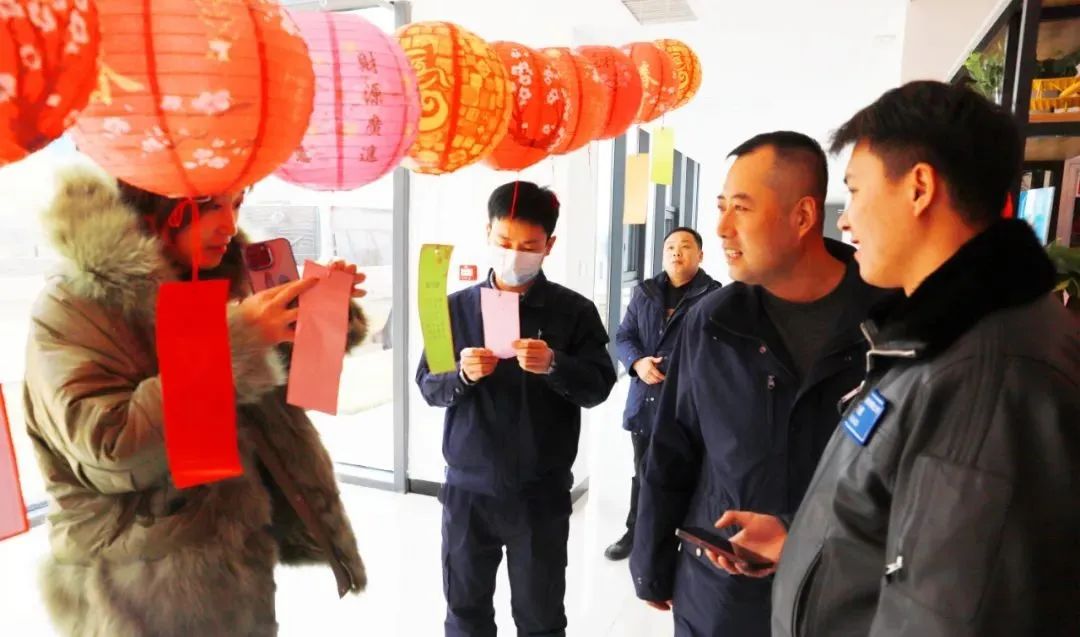 元宵齊樂，情暖園區(qū)——陜西直升機產(chǎn)業(yè)發(fā)展園舉辦元宵節(jié)游園喜樂會