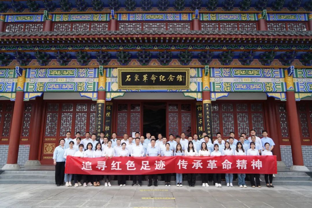 陜直股份、秦漢通航、大秦無人機、陜航研究中心聯(lián)合組織主題教育參觀見學活動